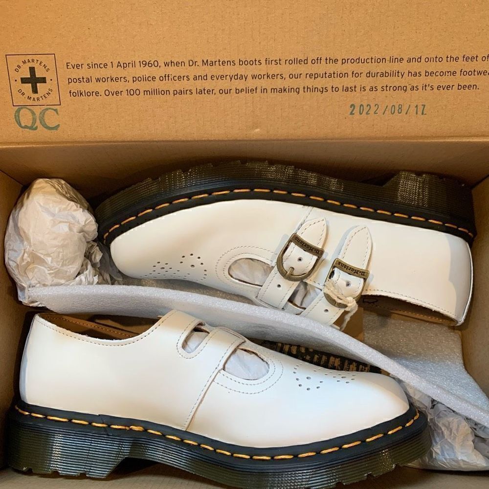 Dr. Martens | 8065 Mary Janes - Picture 7 of 8